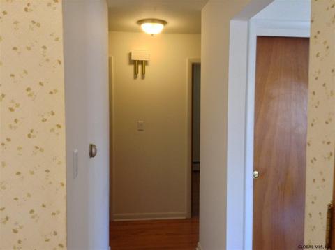 34 Ormond St, Albany, NY 12203 photo 9