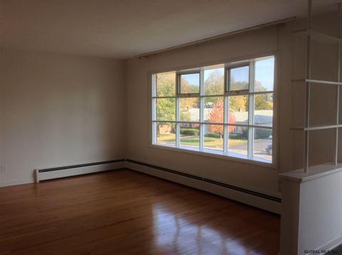 34 Ormond St, Albany, NY 12203 photo 7