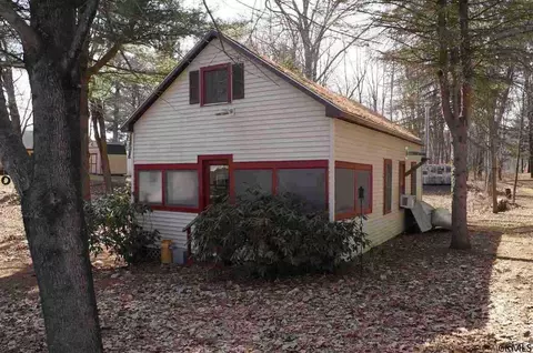 2144 Oaks Rd, Argyle, NY 12809 photo 1