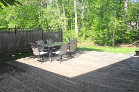 30 Commonwealth Dr, Glenmont, NY 12077 photo 23
