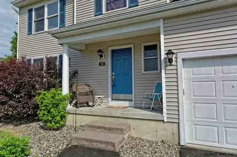 32 Sandy Ln, Selkirk, NY 12158 photo 2