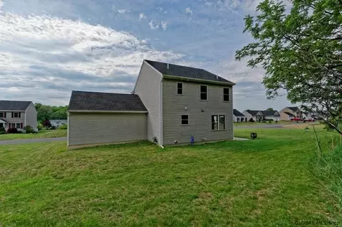 32 Sandy Ln, Selkirk, NY 12158 photo 4