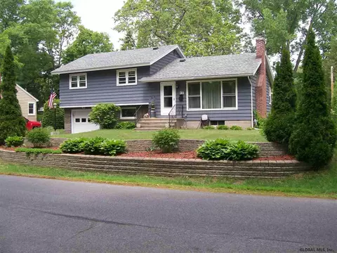31 Cedar Ln, Glenville, NY 12302 photo 1
