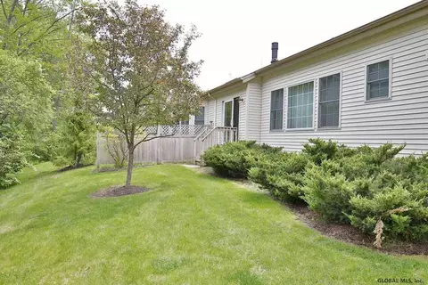 17 Walden Fields Dr, Delmar, NY 12054 photo 25