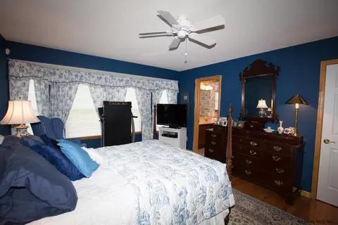 17 Walden Fields Dr, Delmar, NY 12054 photo 17