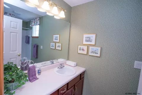 17 Walden Fields Dr, Delmar, NY 12054 photo 23