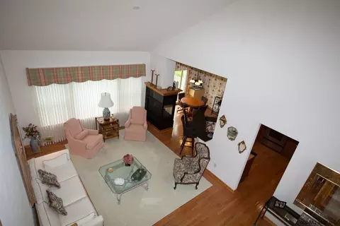 17 Walden Fields Dr, Delmar, NY 12054 photo 5