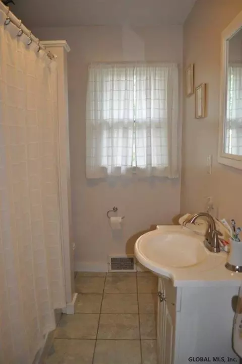 168 Cromer Ave, Schenectady, NY 12304 photo 14