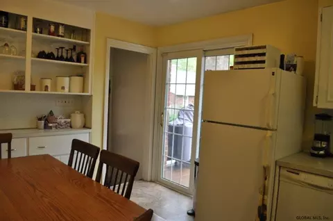 168 Cromer Ave, Schenectady, NY 12304 photo 9