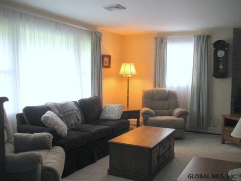 4 Sunset Blvd, Waterford, NY 12188 photo 2