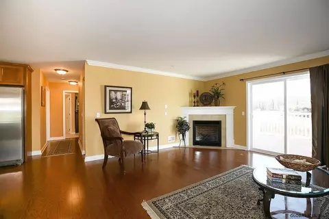 188 Paddock Cir, Schenectady, NY 12306 photo 9