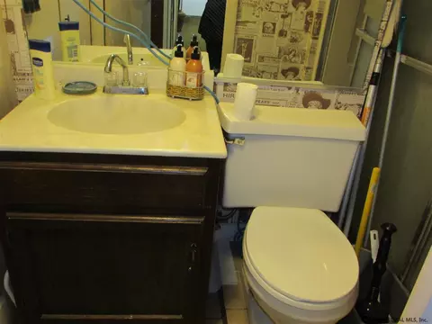 35 Fletcher Rd, Albany, NY 12203 photo 19