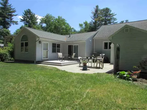 35 Fletcher Rd, Albany, NY 12203 photo 20