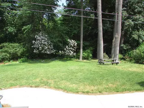 35 Fletcher Rd, Albany, NY 12203 photo 21