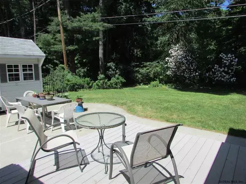 35 Fletcher Rd, Albany, NY 12203 photo 23