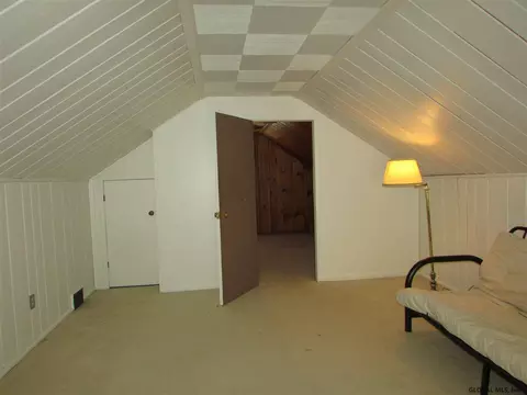 35 Fletcher Rd, Albany, NY 12203 photo 17