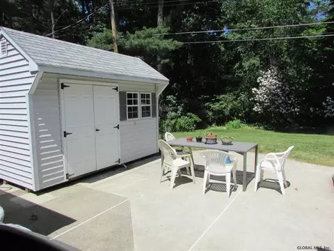 35 Fletcher Rd, Albany, NY 12203 photo 22