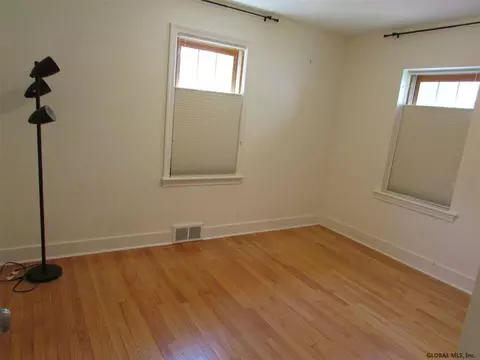 35 Fletcher Rd, Albany, NY 12203 photo 6