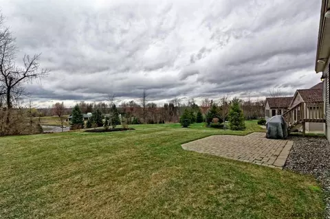 3 Sheldon Dr, Mechanicville, NY 12118 photo 4