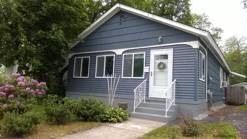 1348 Wing Ave, Schenectady, NY 12303 photo 2