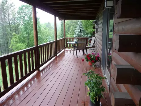1434 Waters Rd, Schenectady, NY 12302 photo 3