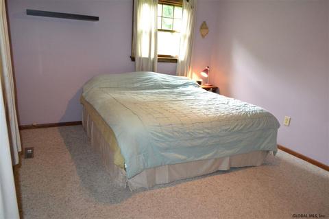 37 Kaatskill Way, Ballston Spa, NY 12020 photo 5