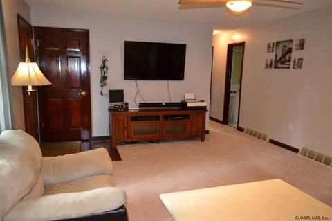 37 Kaatskill Way, Ballston Spa, NY 12020 photo 4
