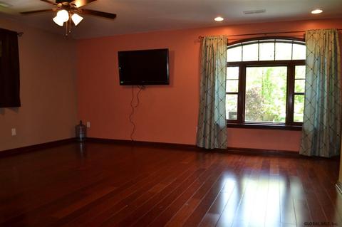 37 Kaatskill Way, Ballston Spa, NY 12020 photo 14