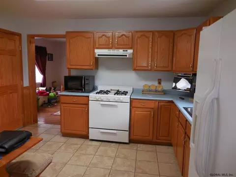 277 Fuller Rd, Amsterdam, NY 12010 photo 6