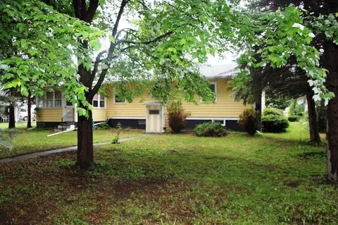 158 Macarthur Ave, Cobleskill, NY 12043 photo 3