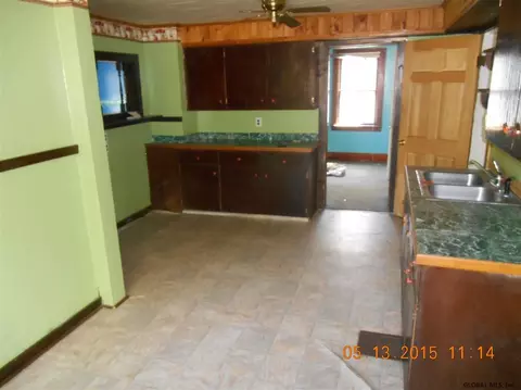 33 Second Ave, Mayfield, NY 12117 photo 2