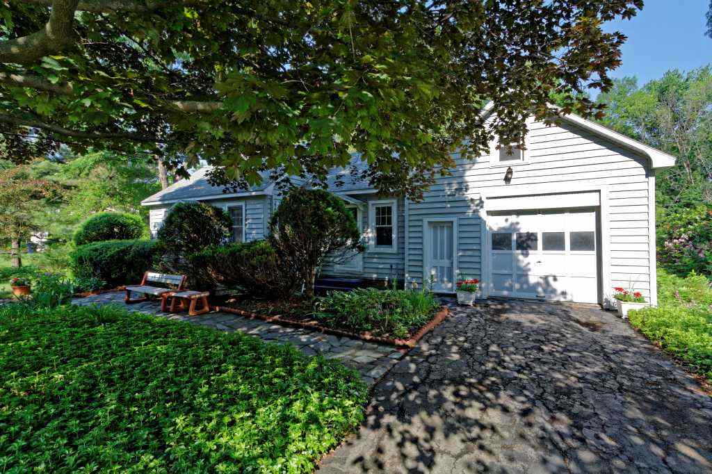 1027 Winne Rd, Schenectady, NY 12309 photo 1