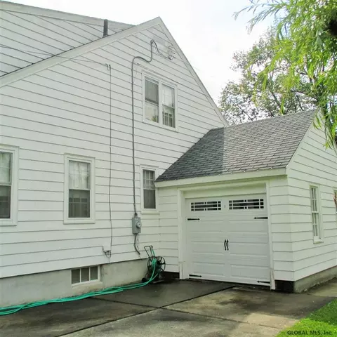 1676 Lenox Rd, Schenectady, NY 12308 photo 22
