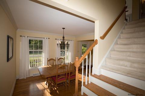 7 Christopher Way, Clifton Park, NY 12065 photo 3