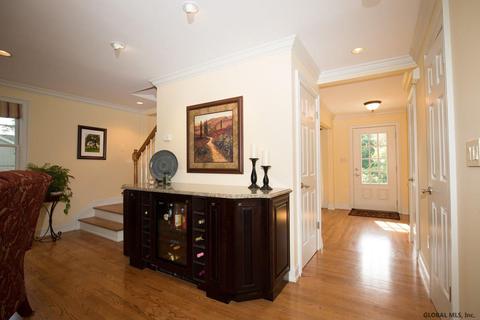 7 Christopher Way, Clifton Park, NY 12065 photo 9