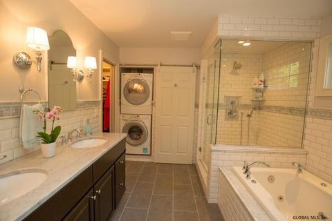 7 Christopher Way, Clifton Park, NY 12065 photo 15
