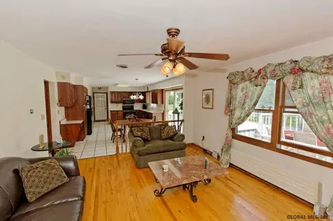 26 Cayuga Ct, Slingerlands, NY 12159 photo 7