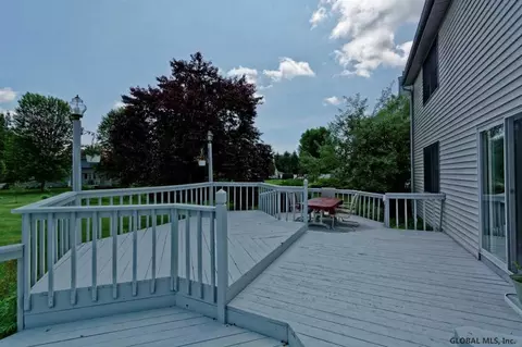 26 Cayuga Ct, Slingerlands, NY 12159 photo 24