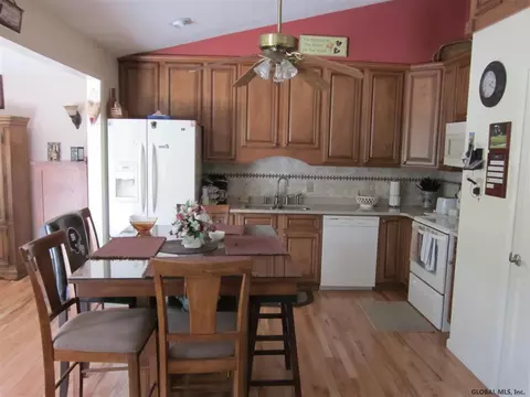 111 Hillside Ave, Cobleskill, NY 12043 photo 5