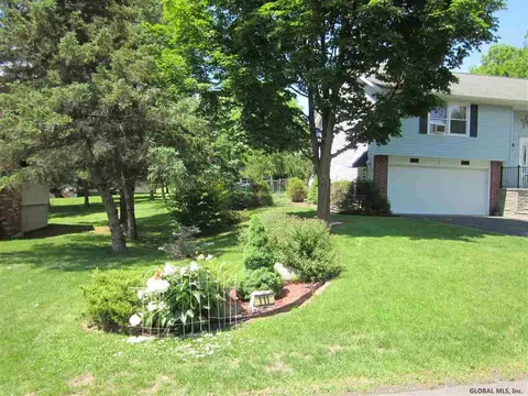 111 Hillside Ave, Cobleskill, NY 12043 photo 4