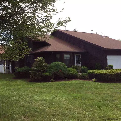 20 Eton Dr, Slingerlands, NY 12159 photo 14