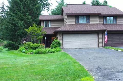 2 Eton Dr, Slingerlands, NY 12159 photo 2