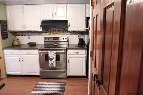 2 Eton Dr, Slingerlands, NY 12159 photo 9