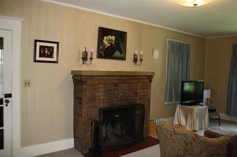 11 Rosa Rd, Schenectady, NY 12308 photo 4