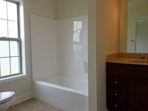 46 Kendall Dr, Delmar, NY 12054 photo 12