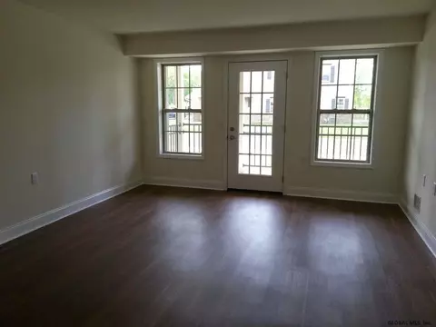 46 Kendall Dr, Delmar, NY 12054 photo 11