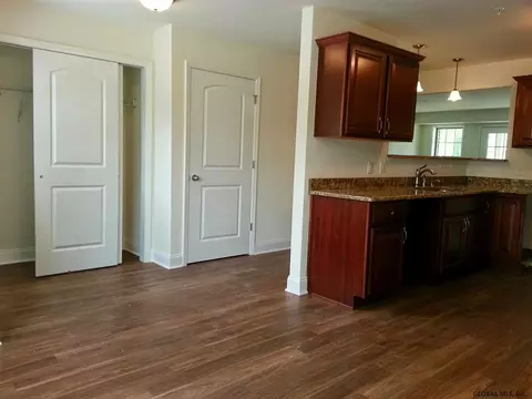 46 Kendall Dr, Delmar, NY 12054 photo 9