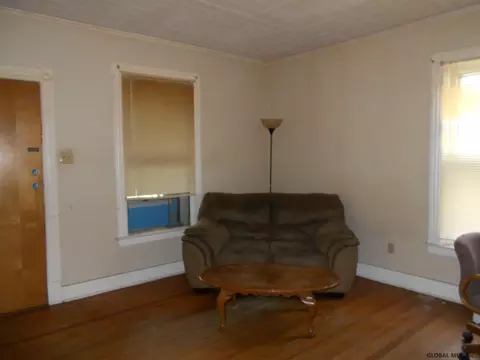 961 Maple Ave, Schenectady, NY 12307 photo 23