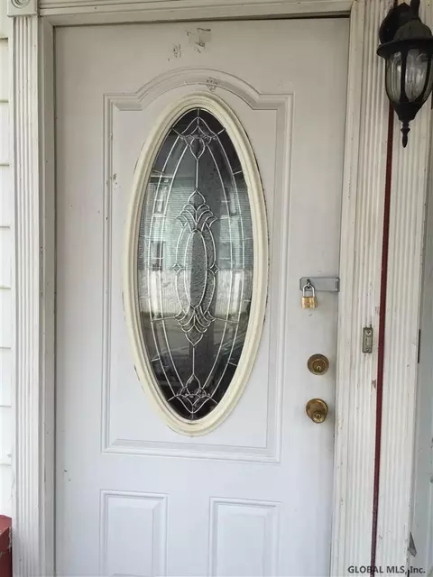 961 Maple Ave, Schenectady, NY 12307 photo 7