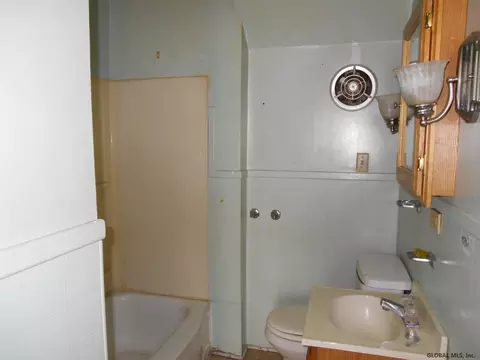961 Maple Ave, Schenectady, NY 12307 photo 19